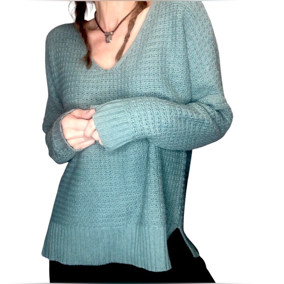 Rachel Zoe Sz L Sage Green Waffle Knit V Neck Boxy Loose Classic Preppy Cozy - Picture 1 of 11